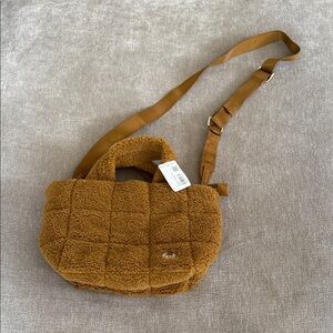 Lululemon Fleece Quilted Grid Crossbody 5L